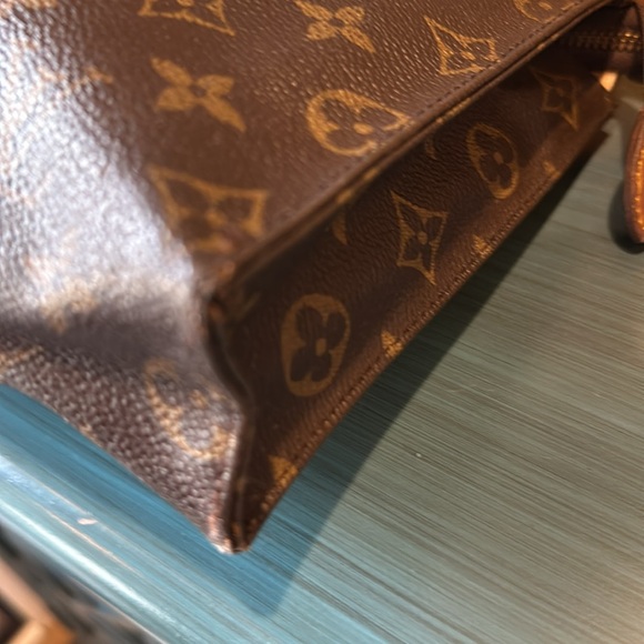 ‼️New Price‼️Firm‼️Louis Vuitton Monogram Poche Toilette 26 - Picture 5 of 8